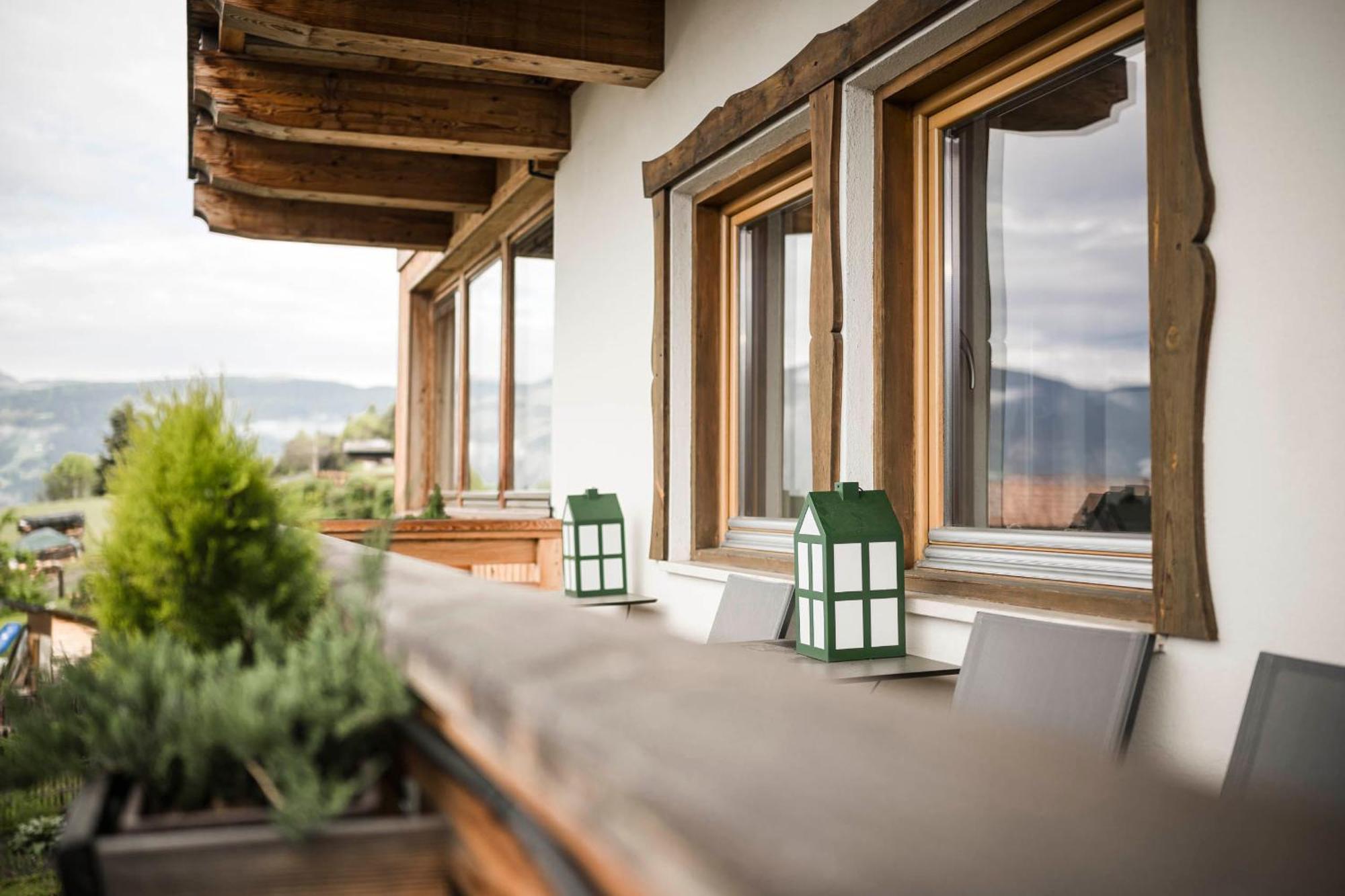 Pension Haus Tirol Лайон Екстериор снимка