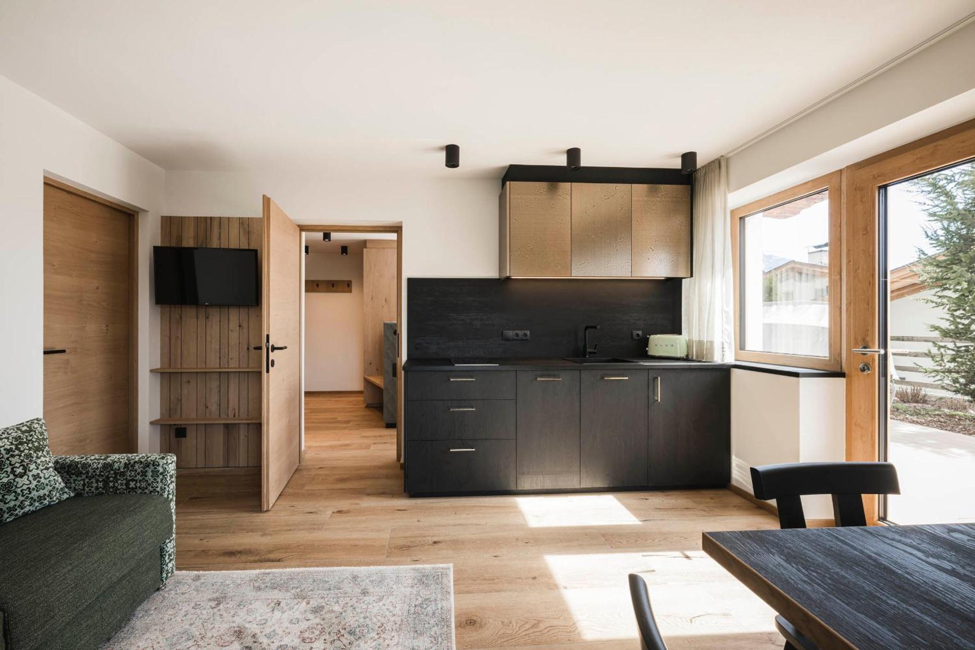 Pension Haus Tirol Лайон Екстериор снимка