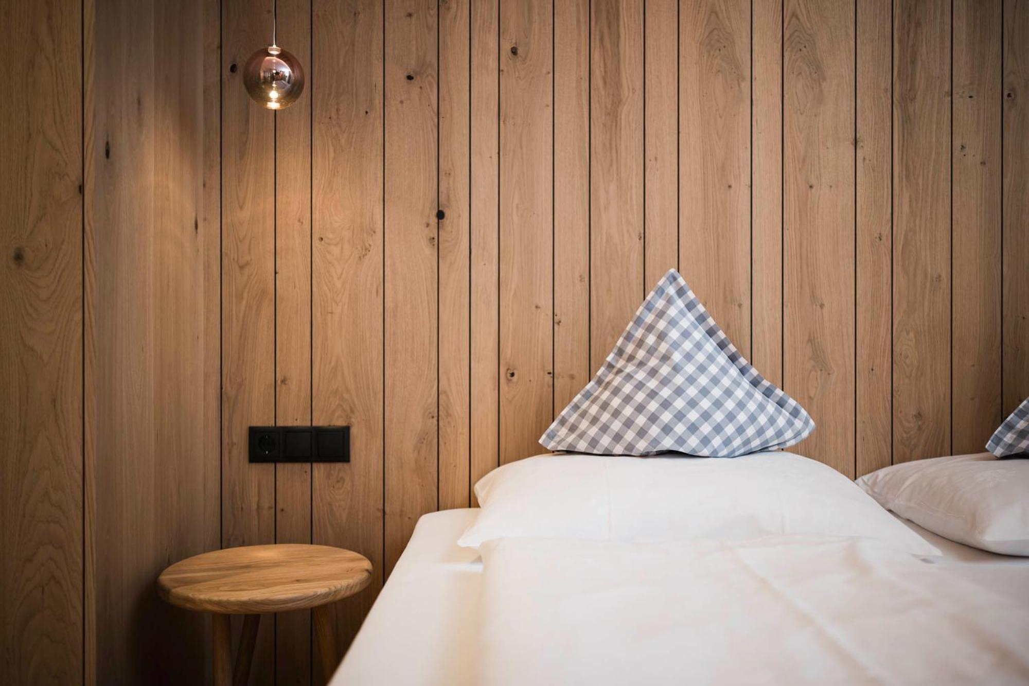 Pension Haus Tirol Лайон Екстериор снимка