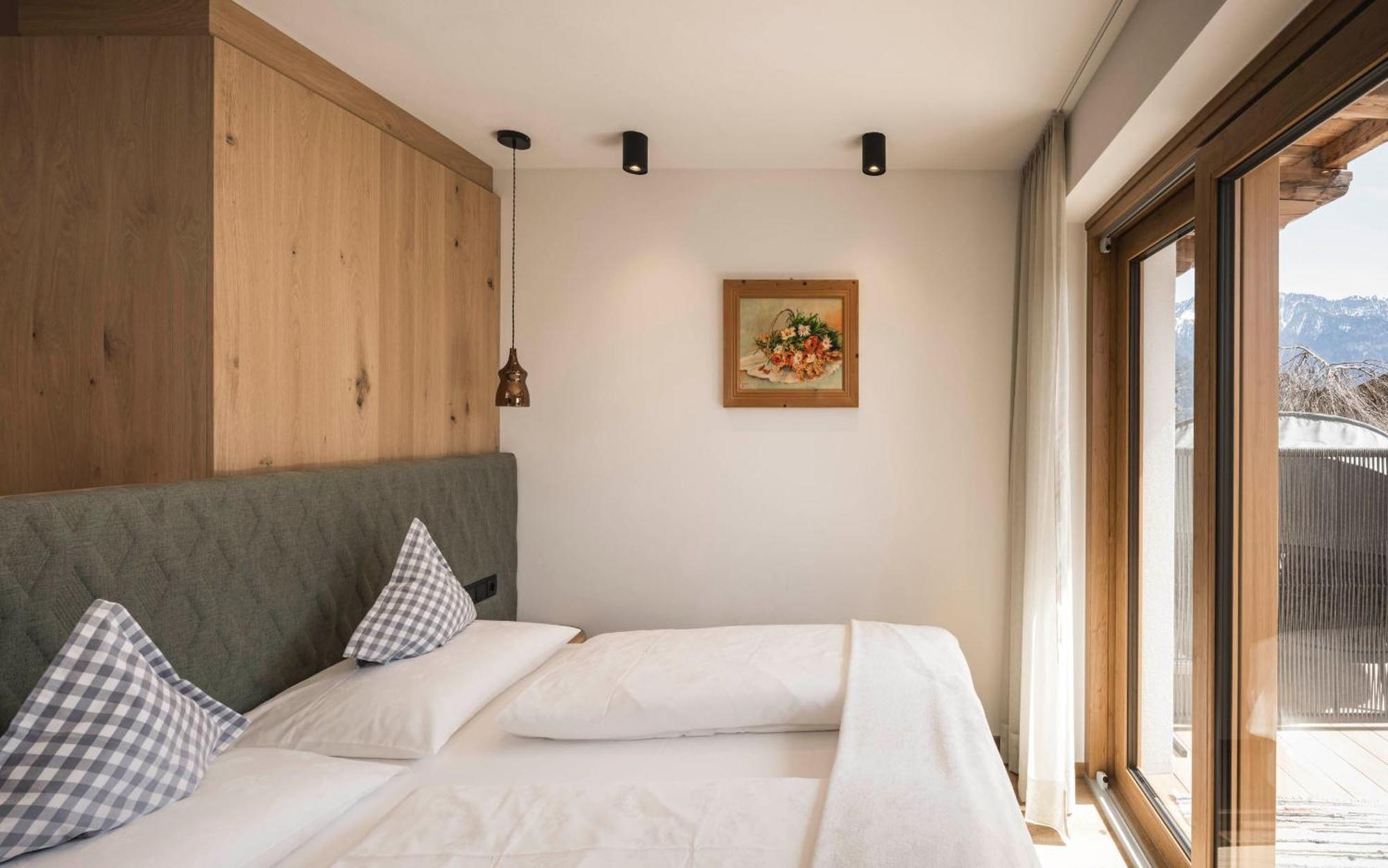 Pension Haus Tirol Лайон Екстериор снимка