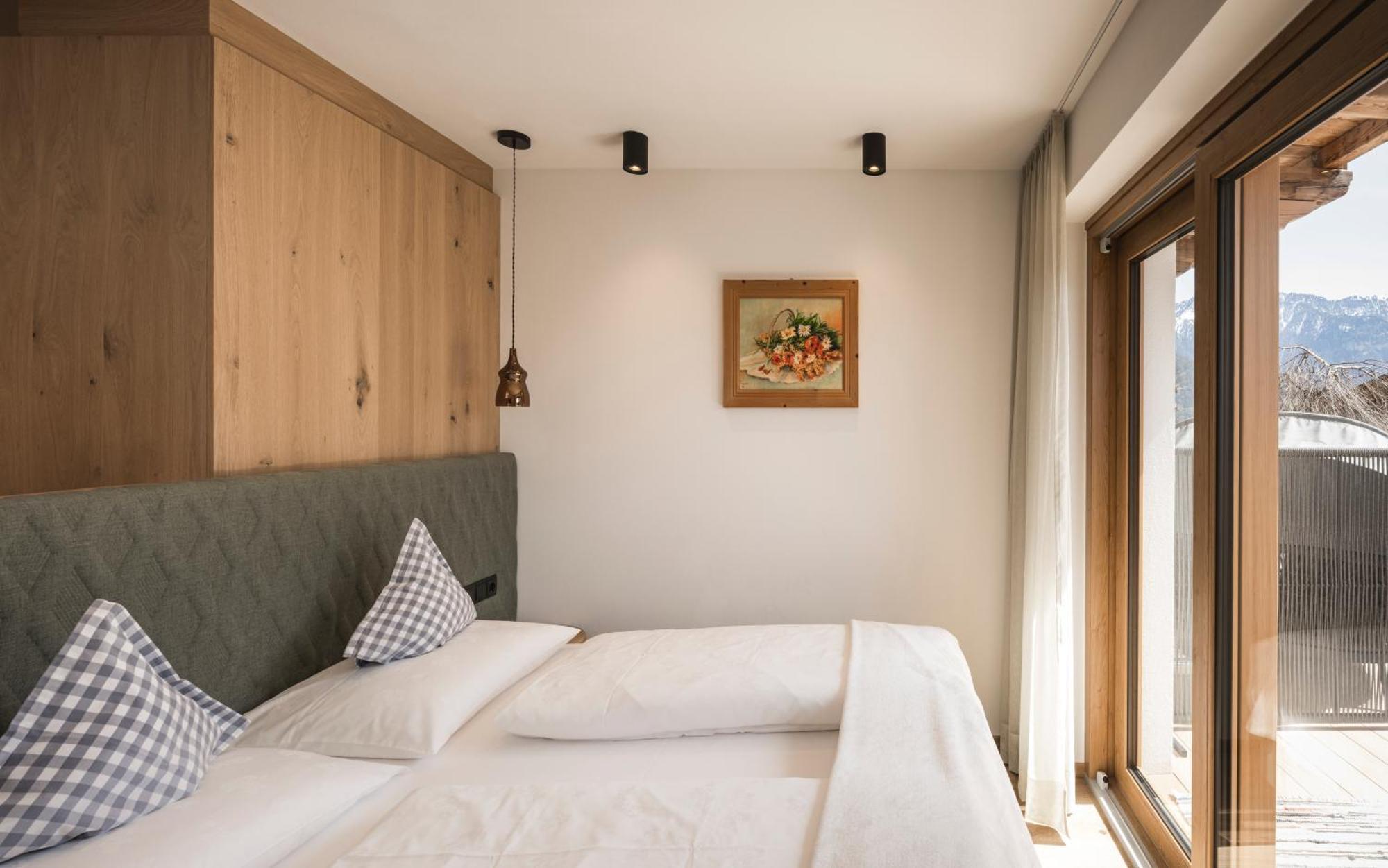 Pension Haus Tirol Лайон Екстериор снимка